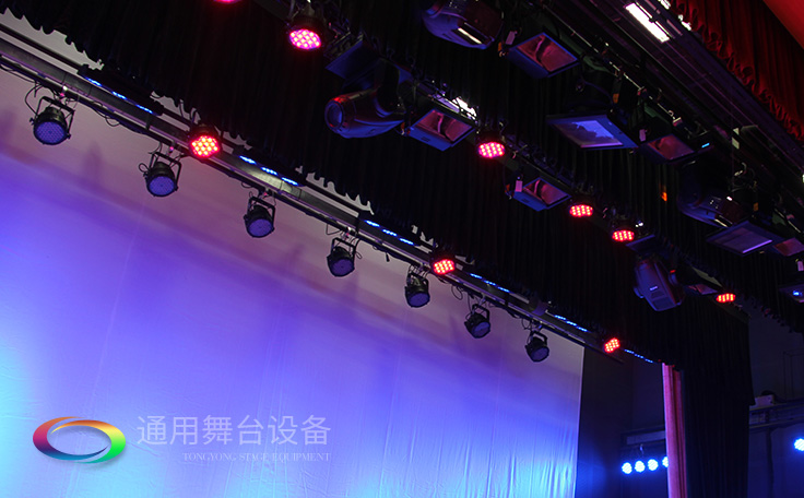 燈光吊桿機(jī)組成（桿體結(jié)構(gòu)、卷揚(yáng)系統(tǒng)和控制系統(tǒng)等）及相關(guān)參數(shù) 