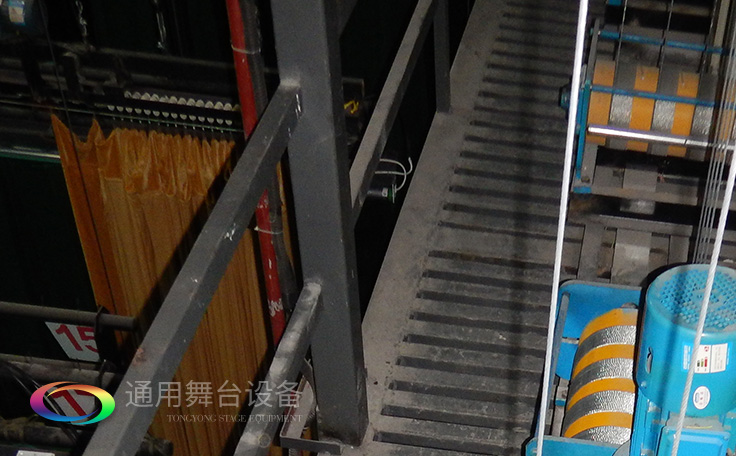 詳談舞臺吊桿（包括手動單（復）式、電動吊桿機、數字舞臺吊桿控制系統）的安全使用及維護