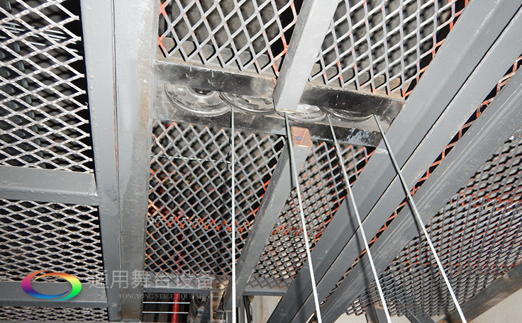 詳談舞臺吊桿（包括手動單（復）式、電動吊桿機、數字舞臺吊桿控制系統）的安全使用及維護