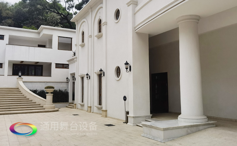 泰州通用舞臺設(shè)備、舞臺吊桿幕布承建廣州南方劇院舞臺項目