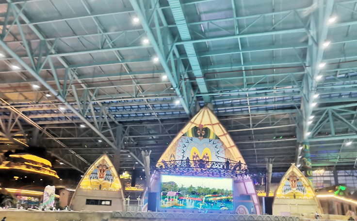 通用舞臺(tái)承建廣州某水世界項(xiàng)目,涉及舞臺(tái)燈光、音響及舞臺(tái)吊桿系統(tǒng)全面竣工,打造沉浸式演藝新標(biāo)桿