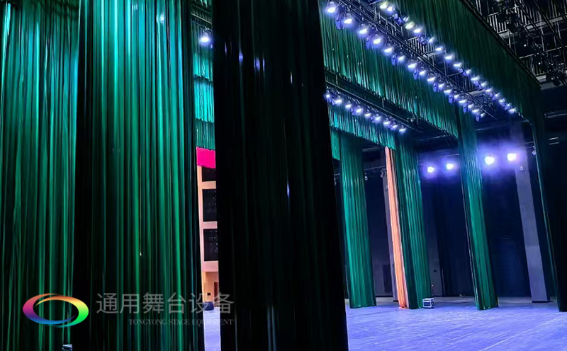 助力教育領域舞臺建設，推動校園文化發展！星海中學報告廳幕布、舞臺吊桿等建設項目