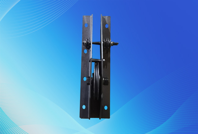 單點滑輪 泰州通用舞臺單點滑輪：￠150，使用過程中不會出現鋼絲繩跳繩、刮繩的情況！